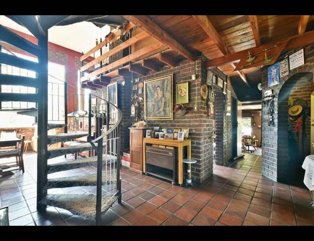 5 BEDROOM HOUSE FOR SALE IN GLENVISTA